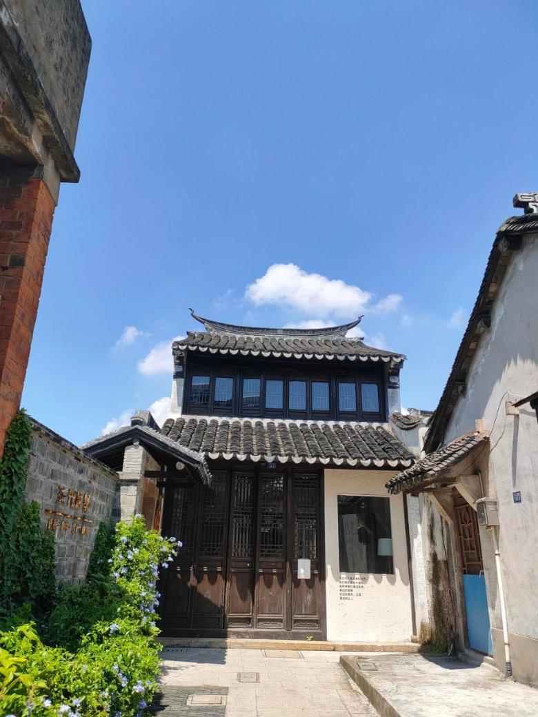 刘德华、吴京联手拯救地球!流浪地球3,2027年春节燃爆银幕