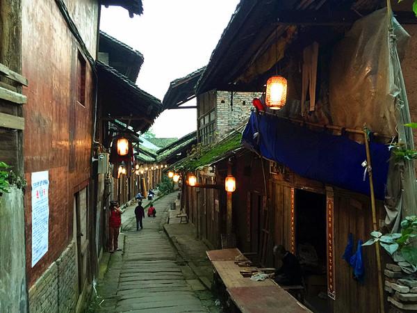 西湖街道金槐村：“小积分”激活“大能量”，推进村容村貌绽新颜